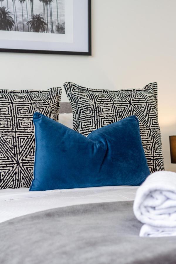 Upper Riccarton Dream - 2 Bed 2 Bath W/Carpark Apartment Christchurch Ngoại thất bức ảnh