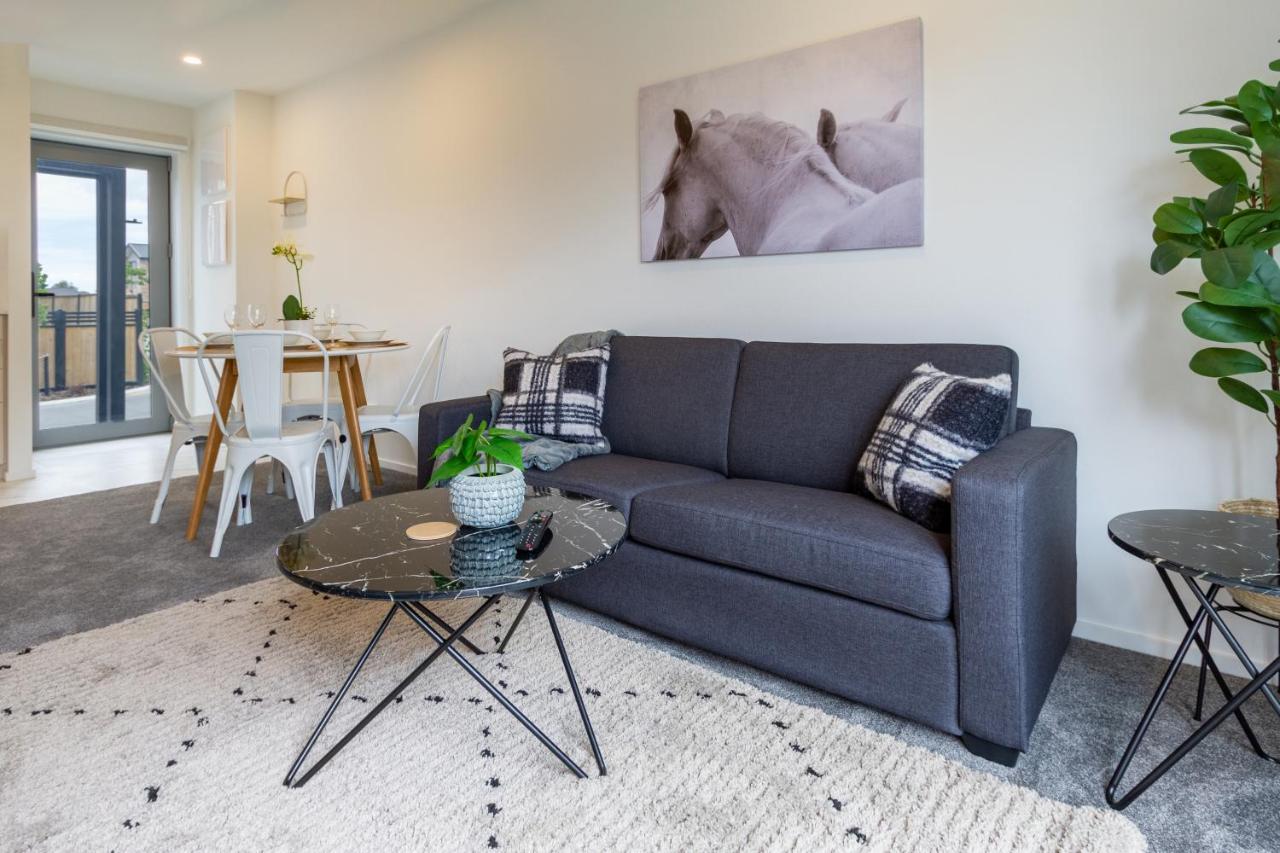 Upper Riccarton Dream - 2 Bed 2 Bath W/Carpark Apartment Christchurch Ngoại thất bức ảnh