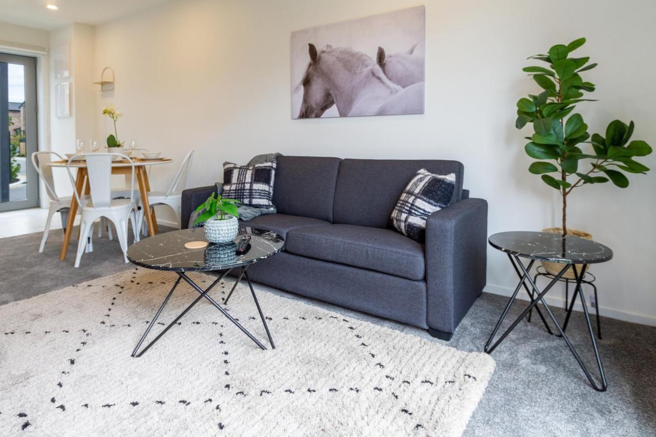 Upper Riccarton Dream - 2 Bed 2 Bath W/Carpark Apartment Christchurch Ngoại thất bức ảnh