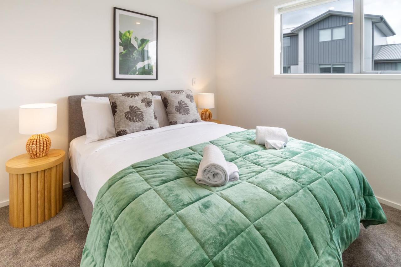 Upper Riccarton Dream - 2 Bed 2 Bath W/Carpark Apartment Christchurch Ngoại thất bức ảnh